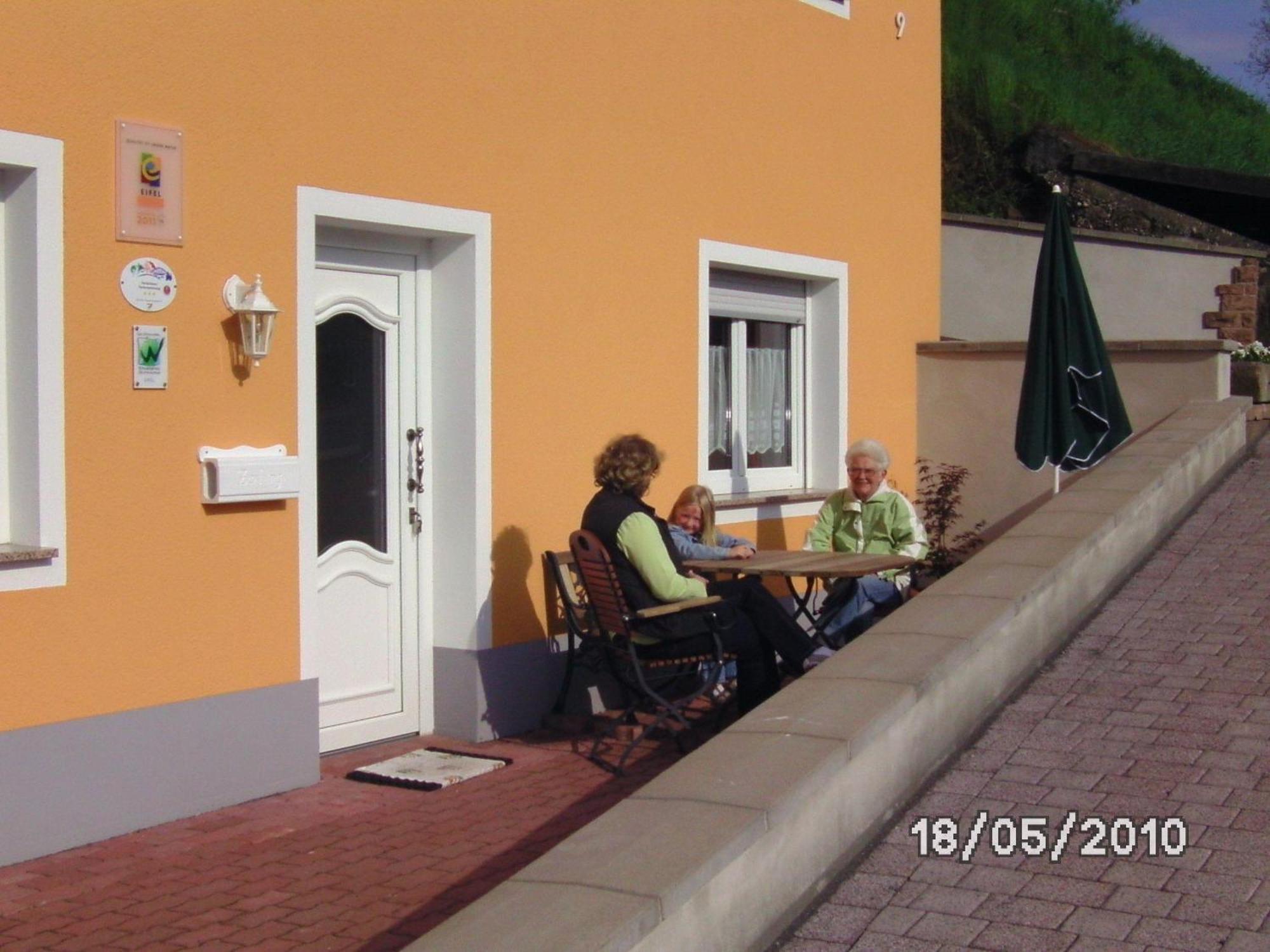 Sonnigesuedeifel Apartment Seffern Bagian luar foto