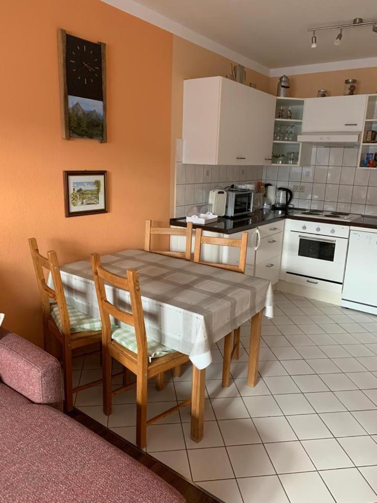 Sonnigesuedeifel Apartment Seffern Bagian luar foto